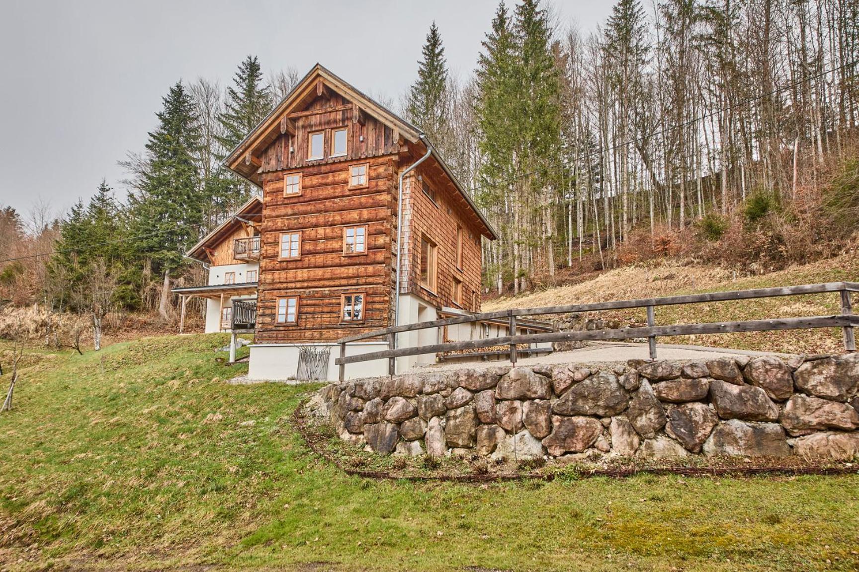 Waldharmonie - Chalet & Apartments باد غويسرن المظهر الخارجي الصورة