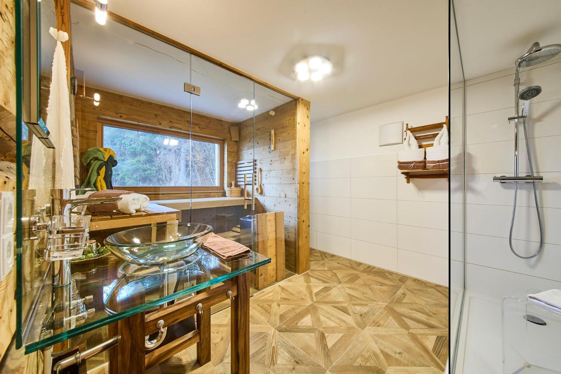 Waldharmonie - Chalet & Apartments باد غويسرن الغرفة الصورة